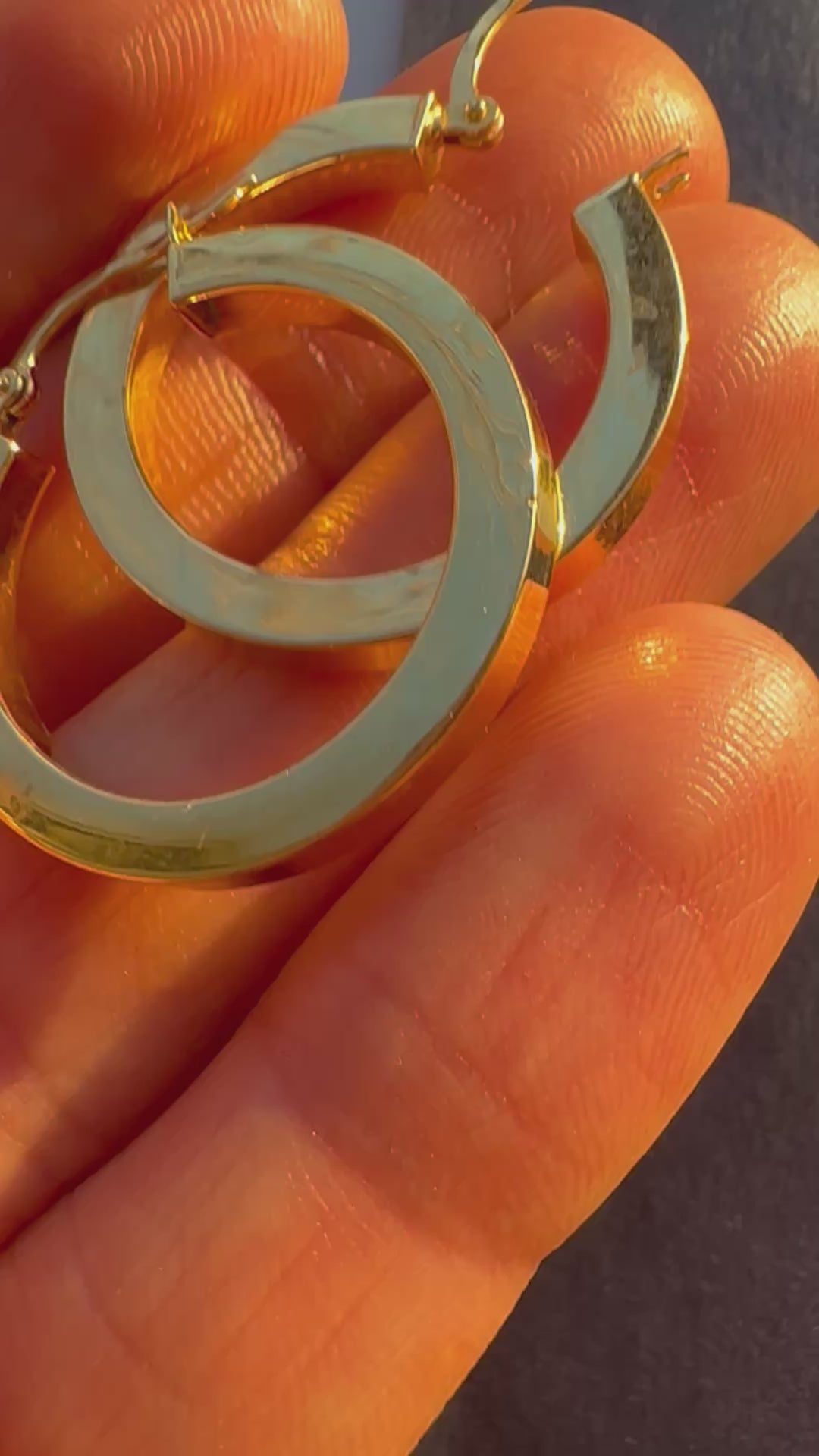 18k gold squared edge hoops