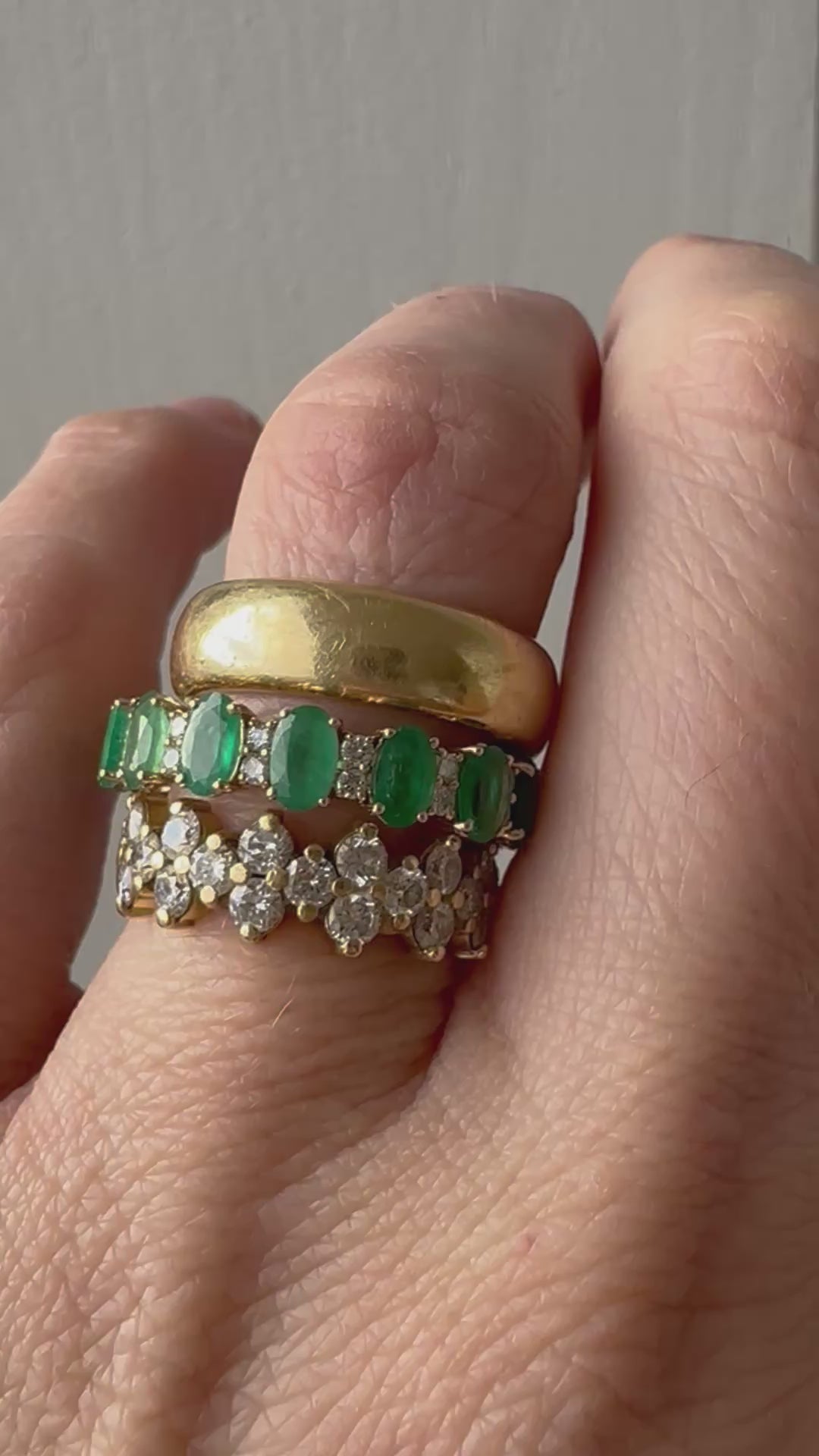 The Emerald Karat THE VERDE LUXE natural emerald + diamond eternity band
