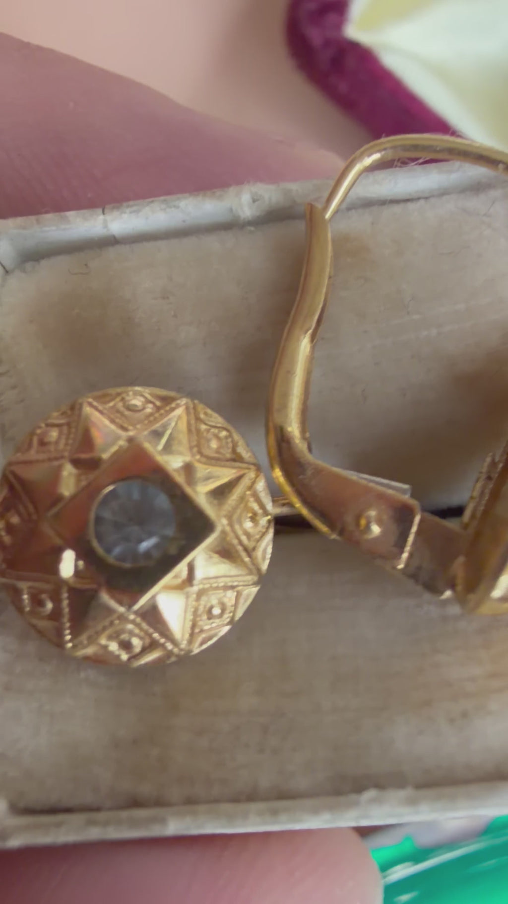 uno a erre 18k gold sun shape leverback