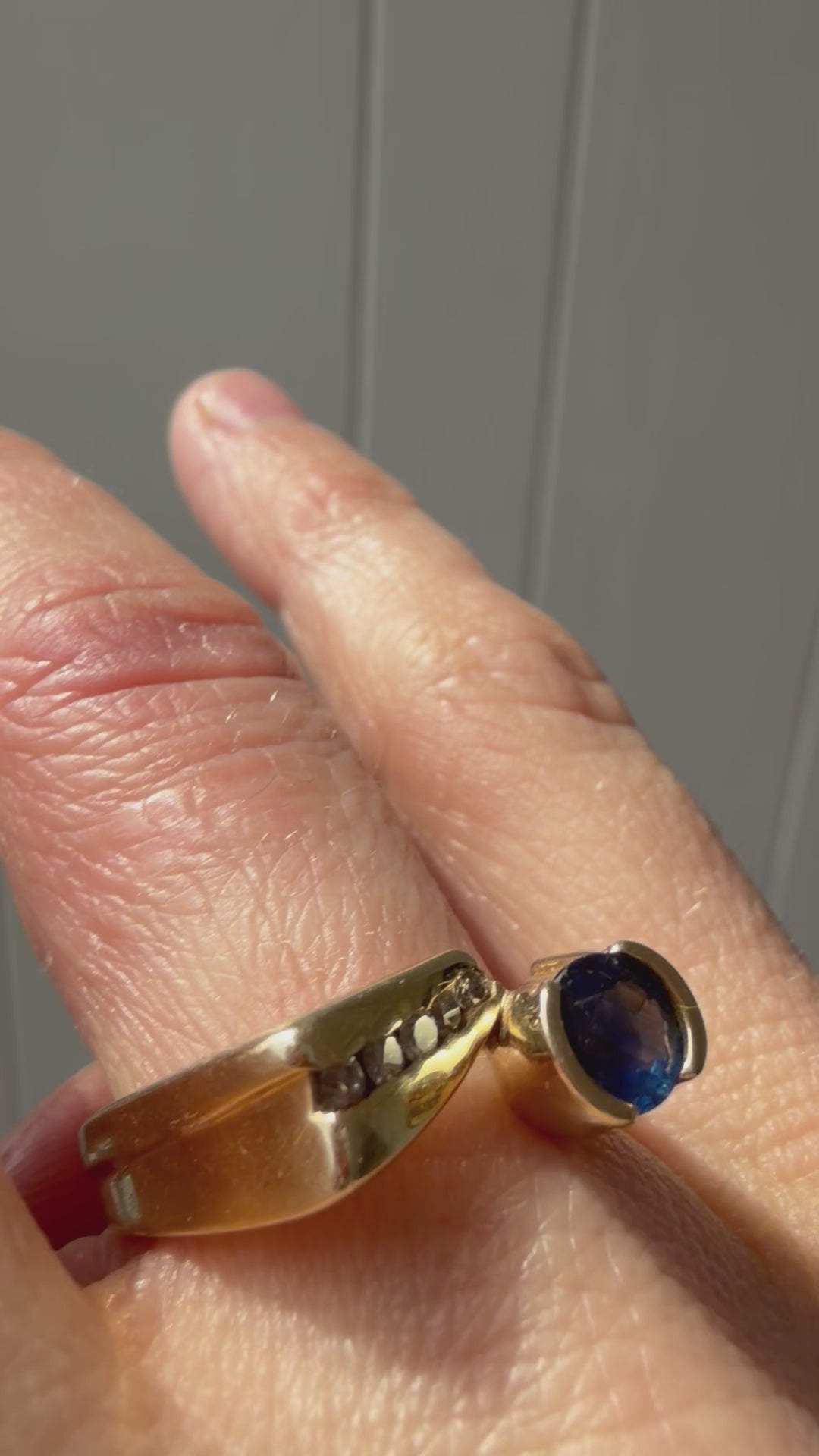 1.12carat sapphire and diamond ring