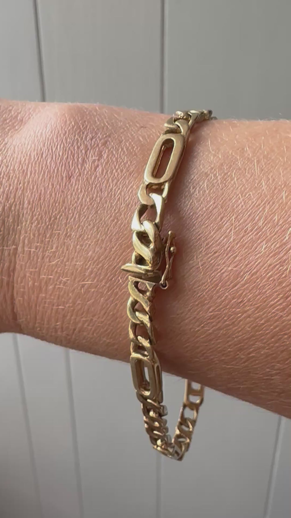 Solid figaro bracelet
