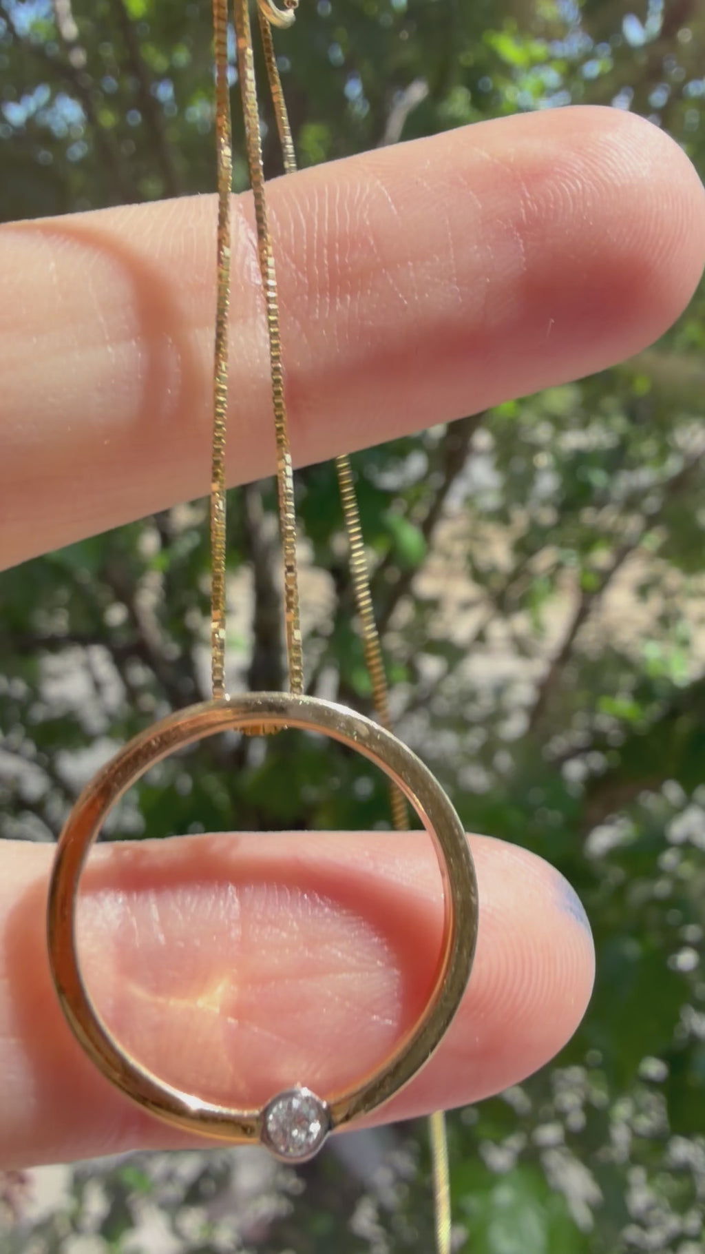 circle necklace