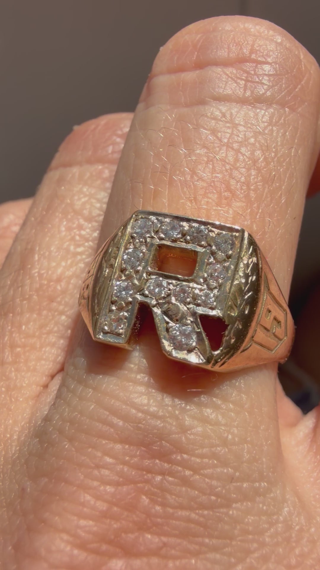 1928 diamond R signet ring