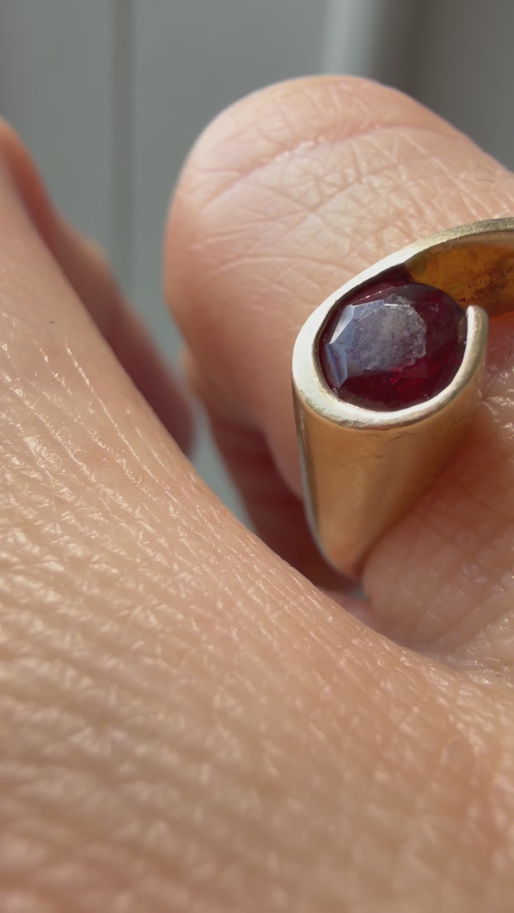 swoop garnet ring
