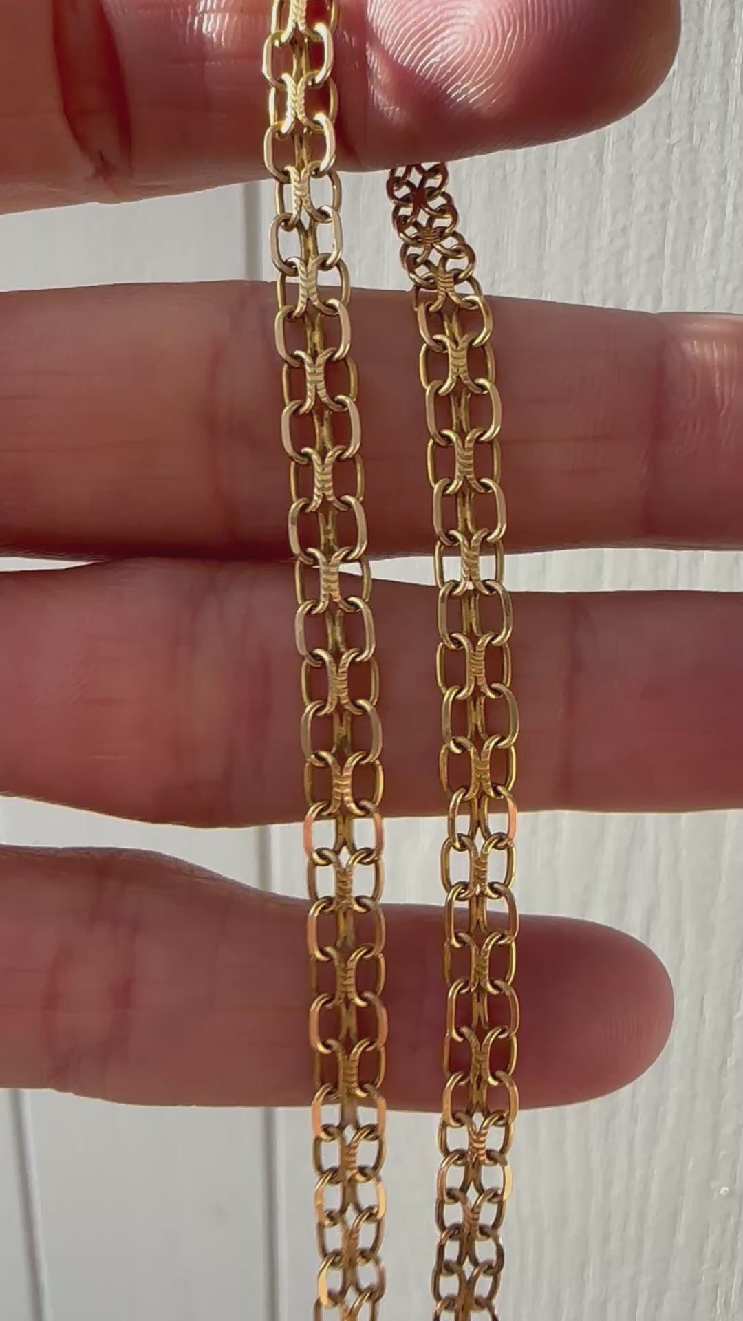 24.5” fancy link chain