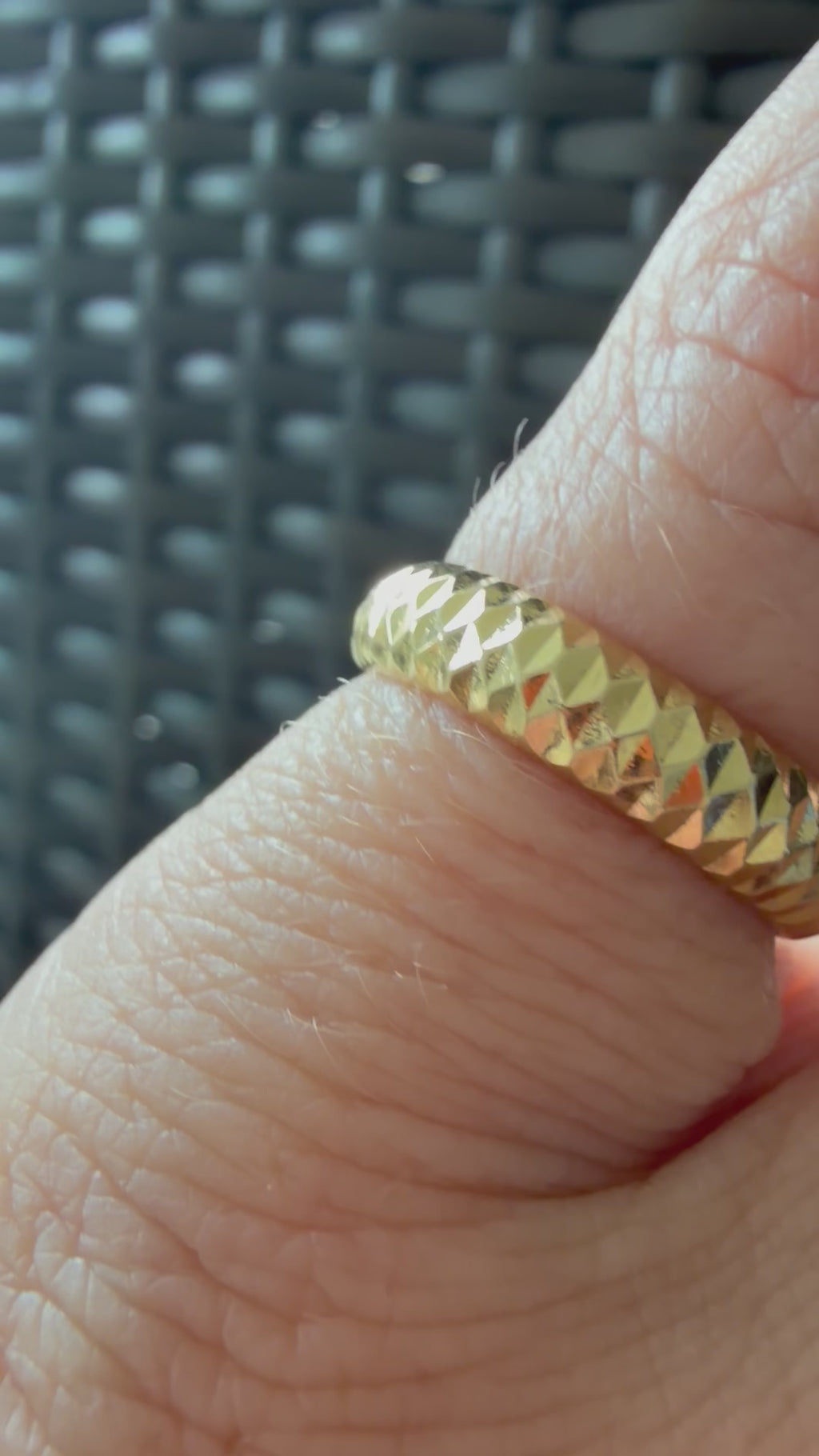 18k gold spiked eternity band