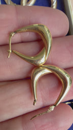 crossover puffy triangle hoop