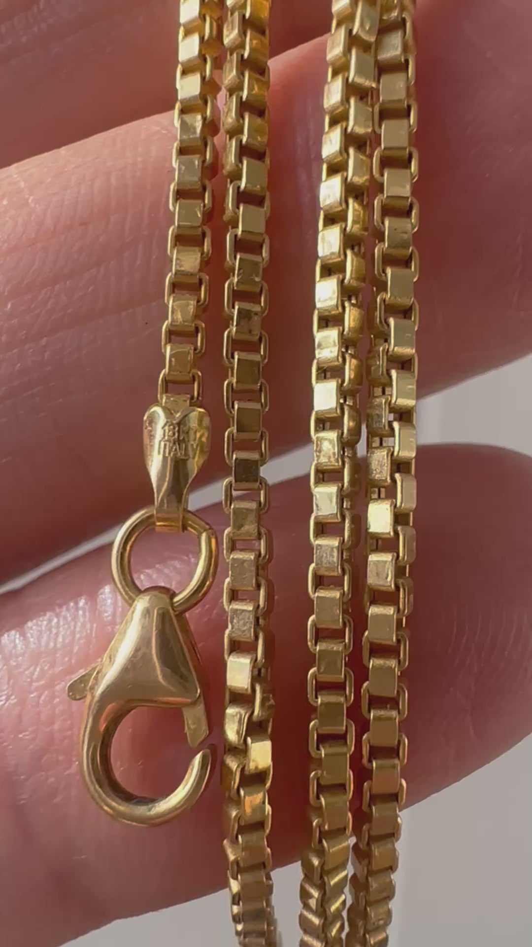 18k gold 20” box chain