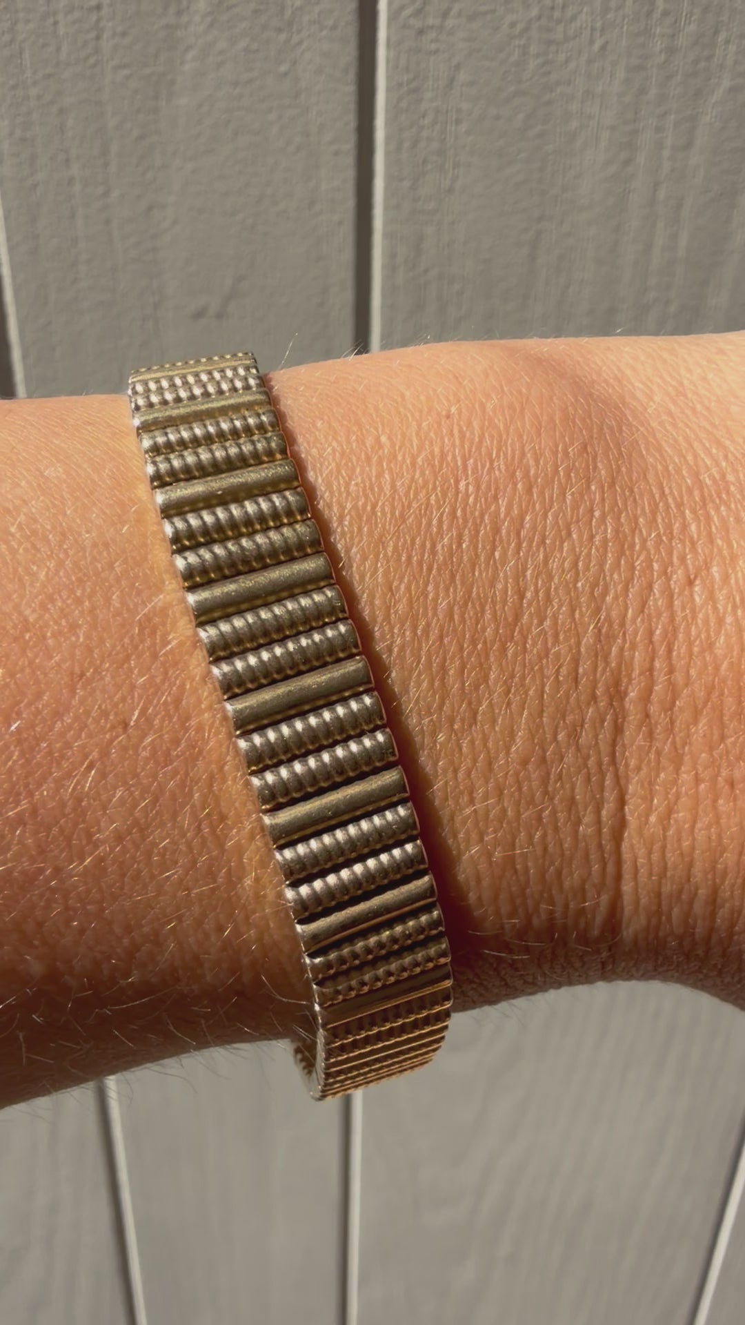 solid barrel link bracelet