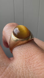 tigers eye cabochon