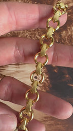 Textured and Shiny O link bracelet