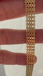 meshy chain link