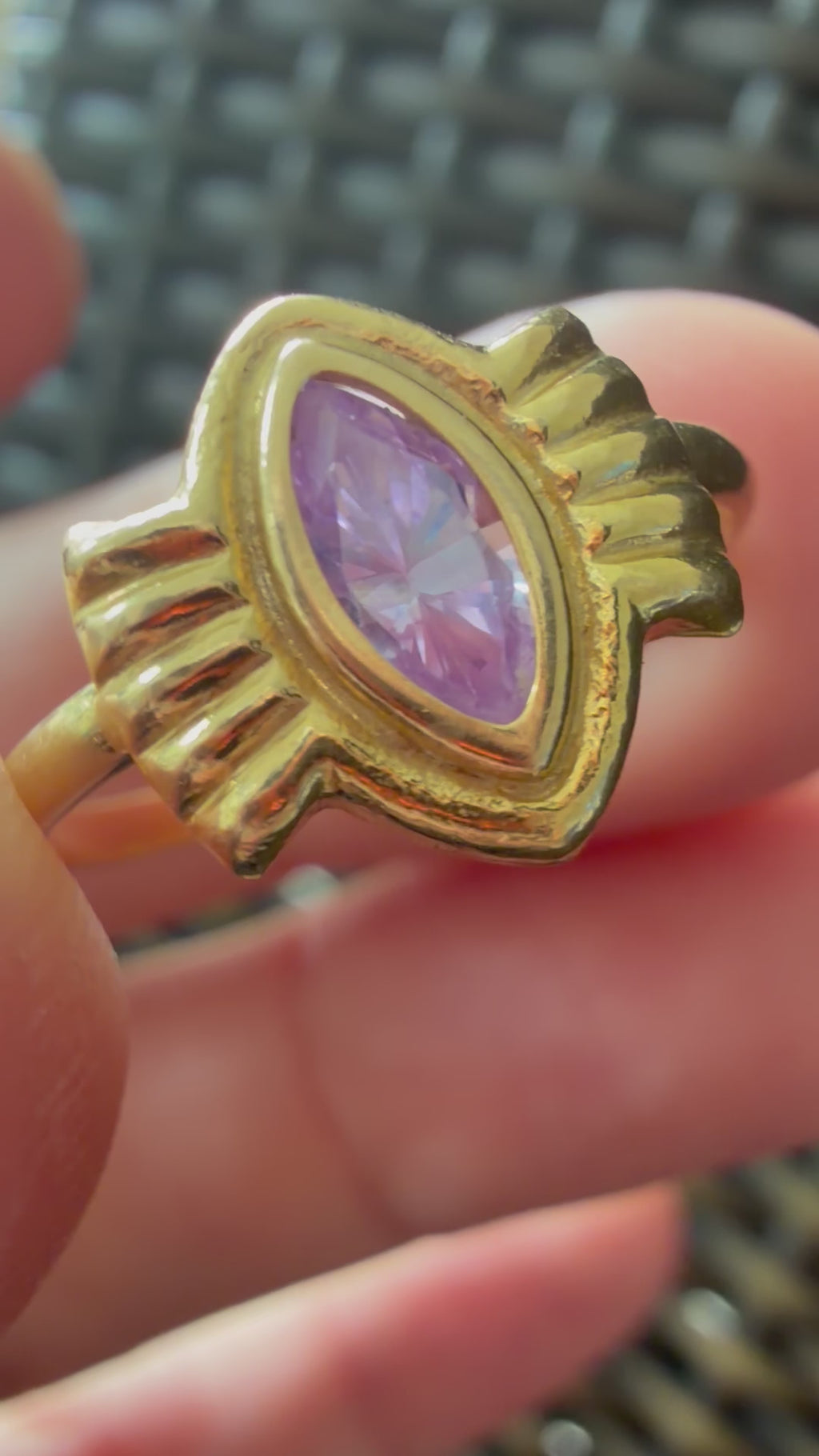 18k gold and purple stone