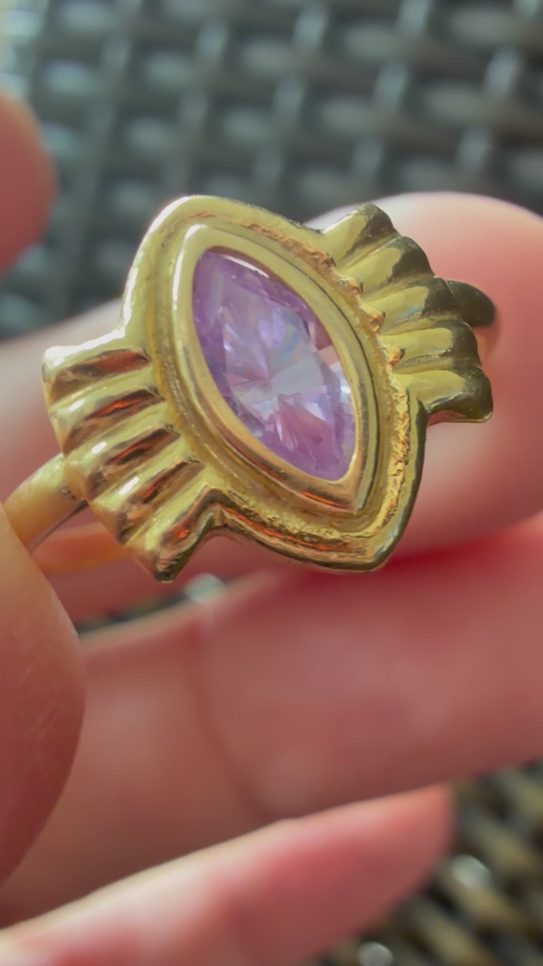 18k gold and purple stone