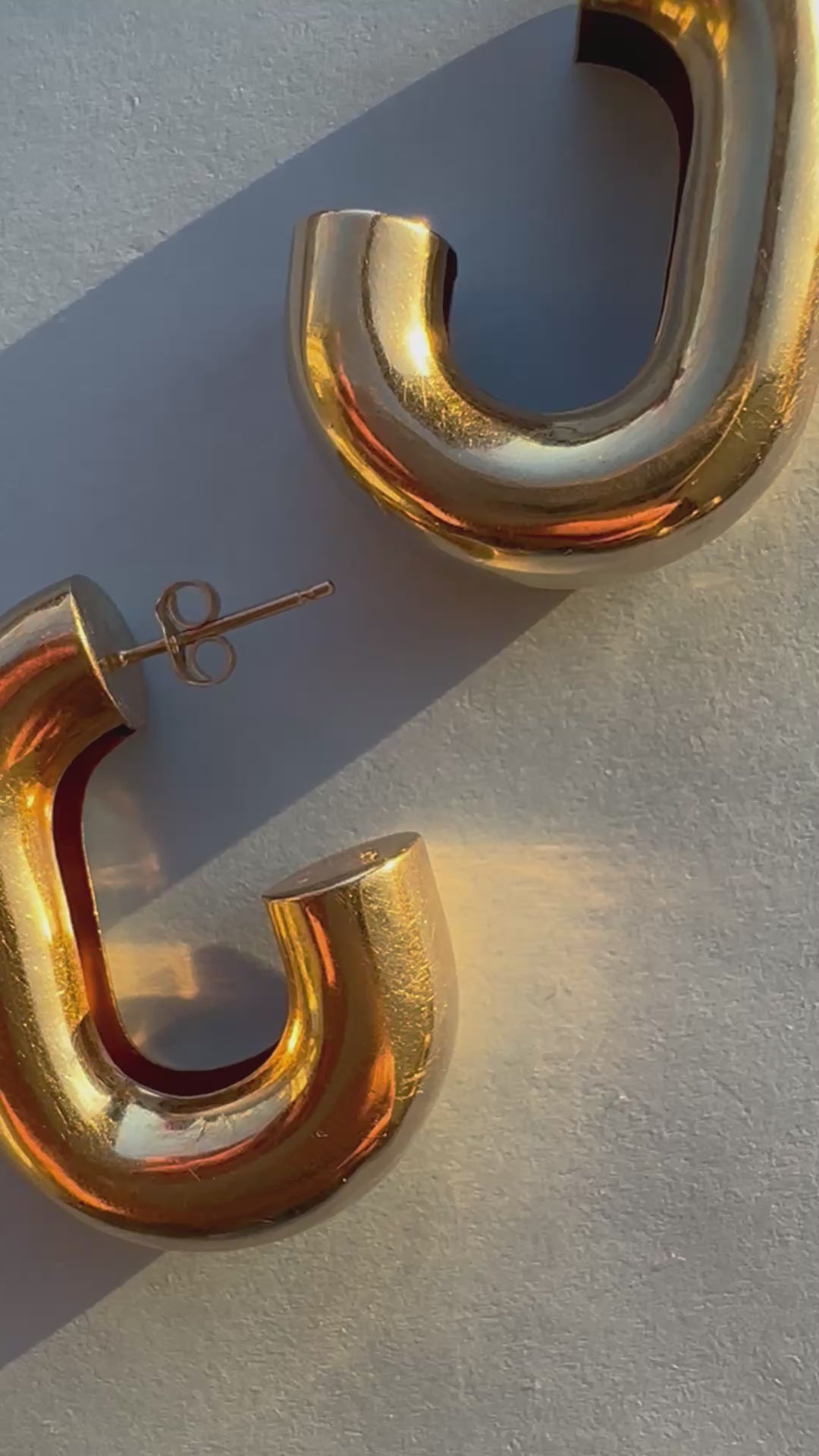 oversized chubby J hoops