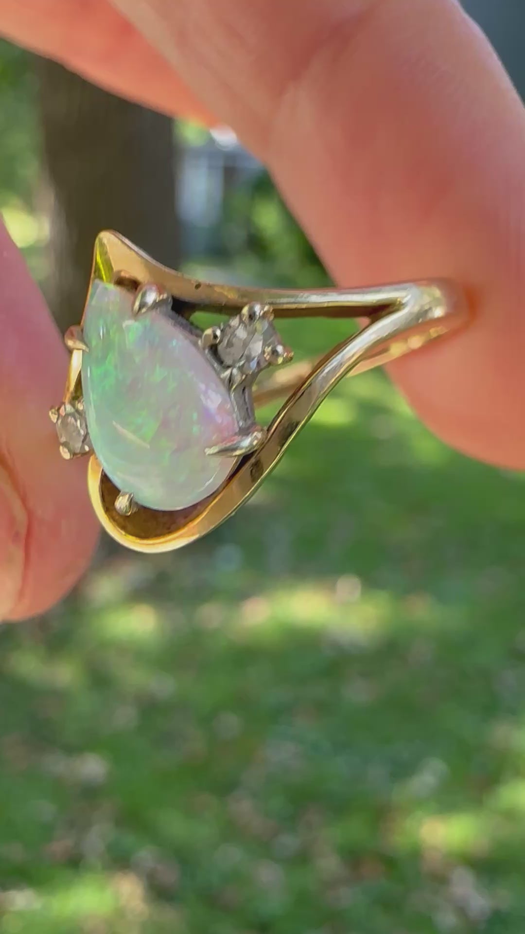 opal and diamond ring