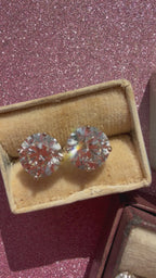 VVS2 1.02-4.19tcw lab diamond stud earrings