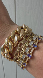 GOAT 18k gold curb