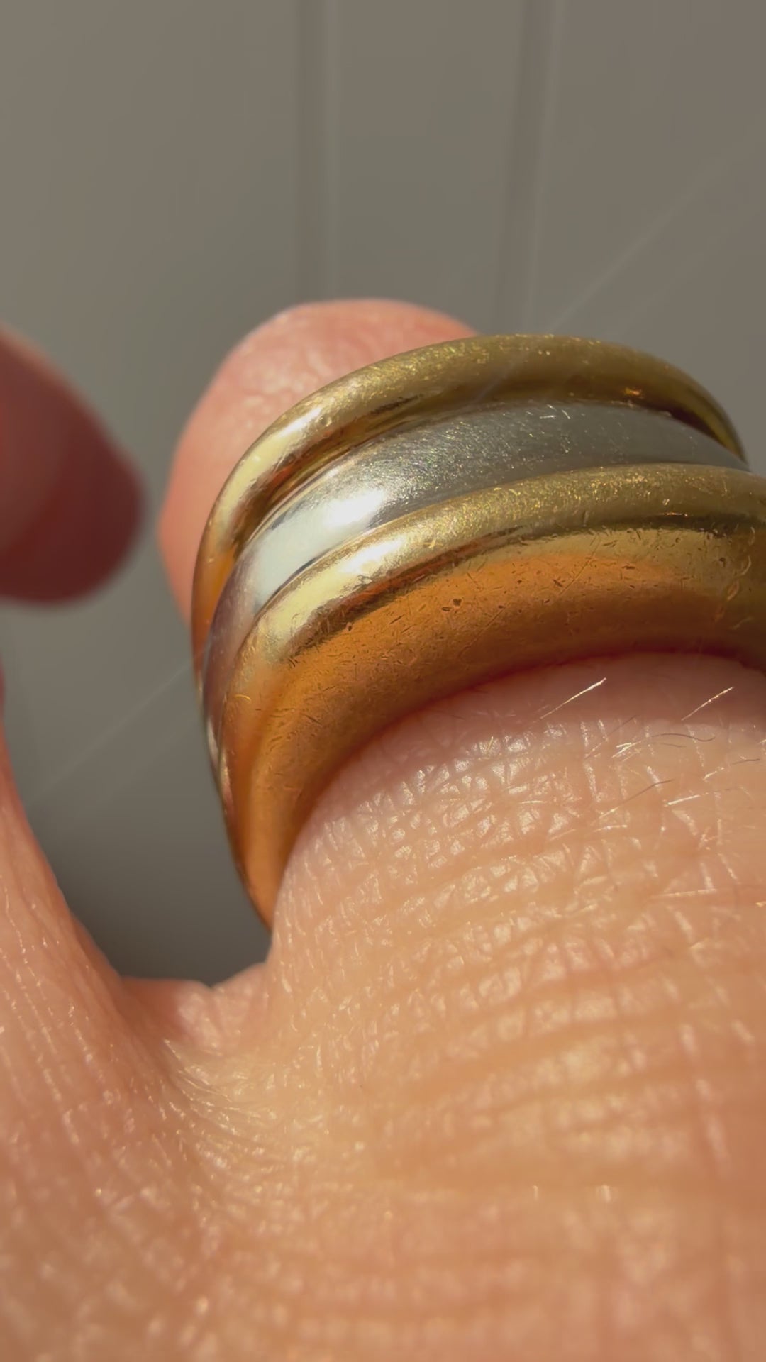 18k heavy hamburger ring