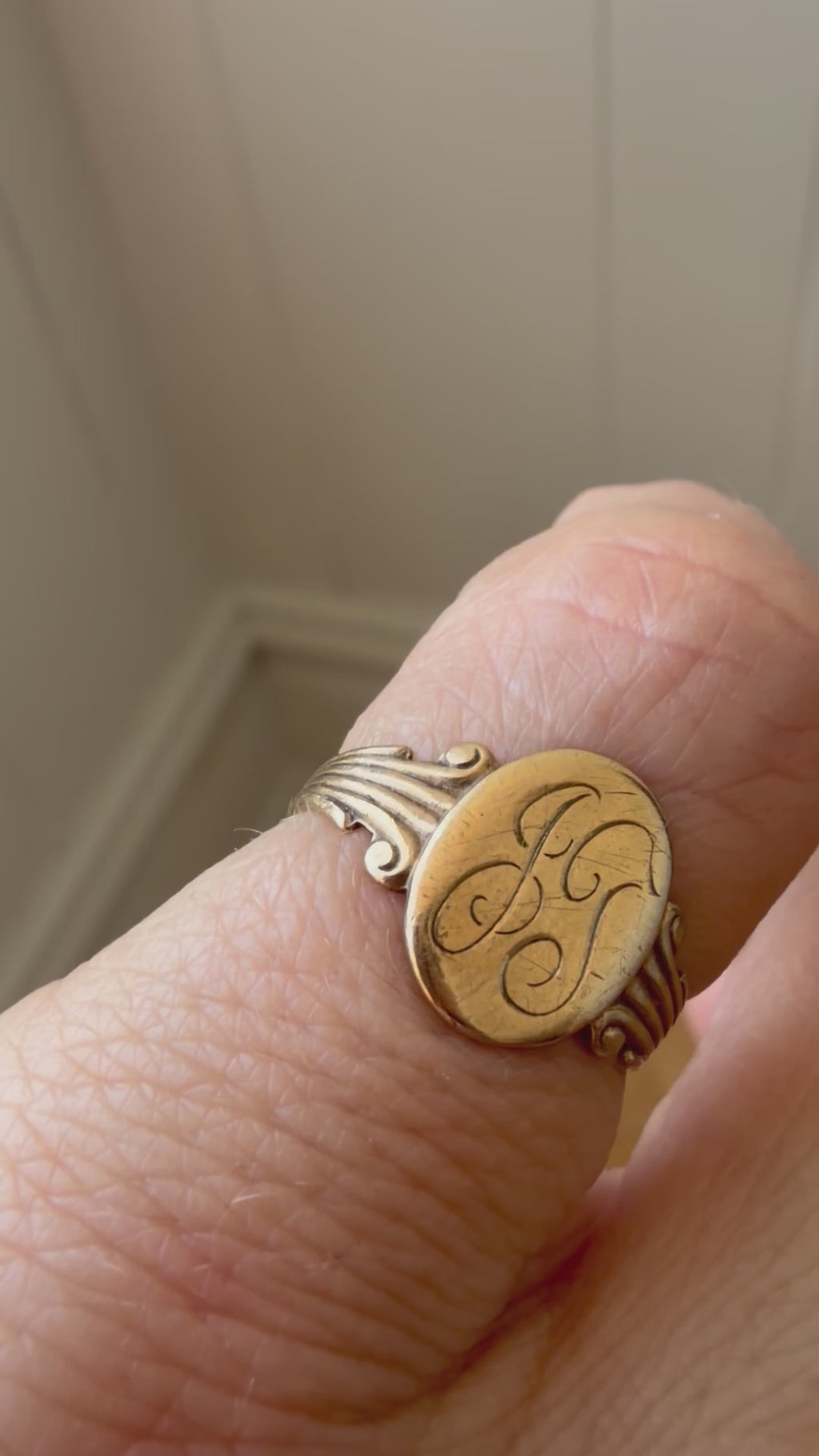 signet engraved JT