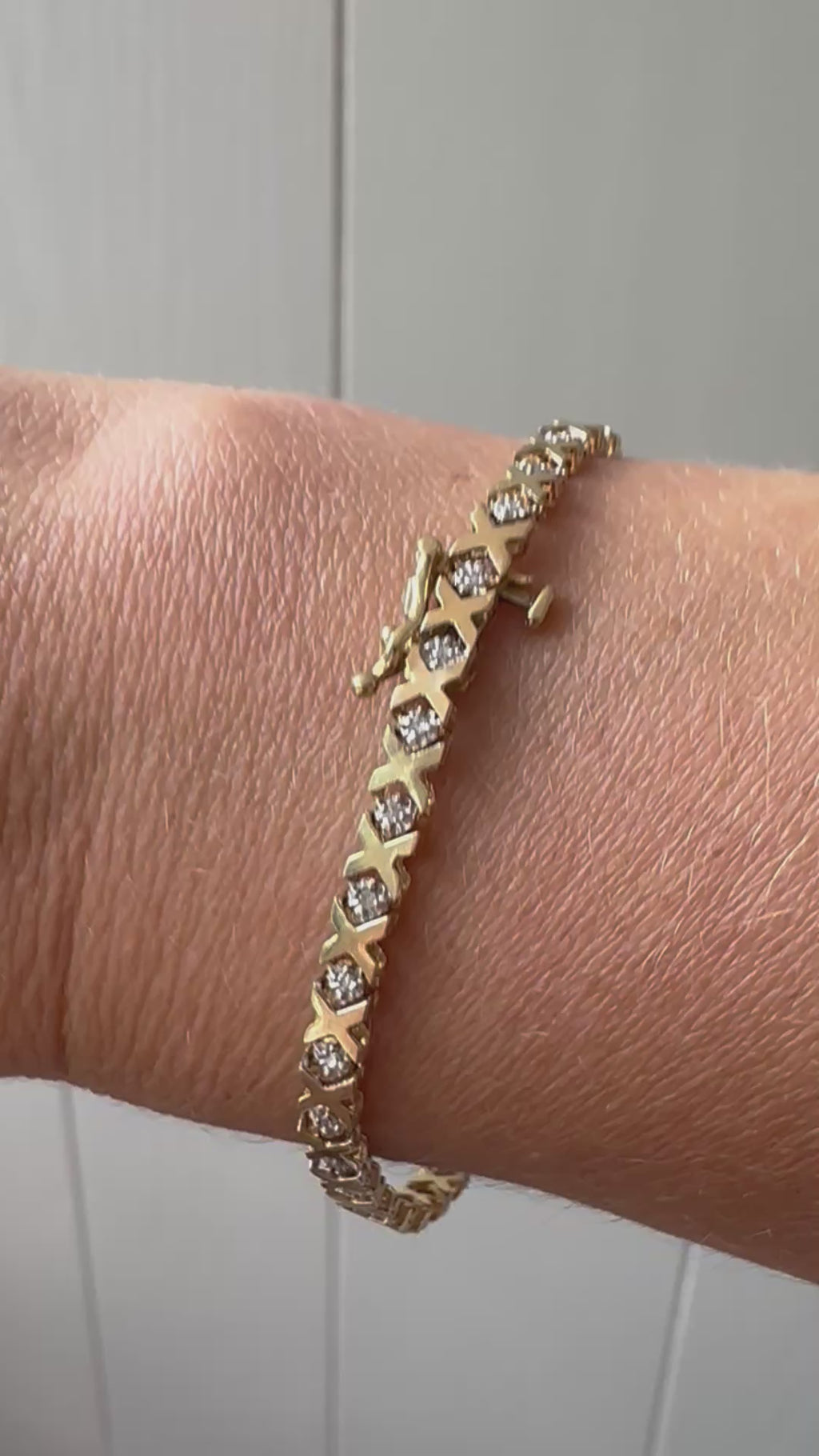 xo diamond tennis bracelet